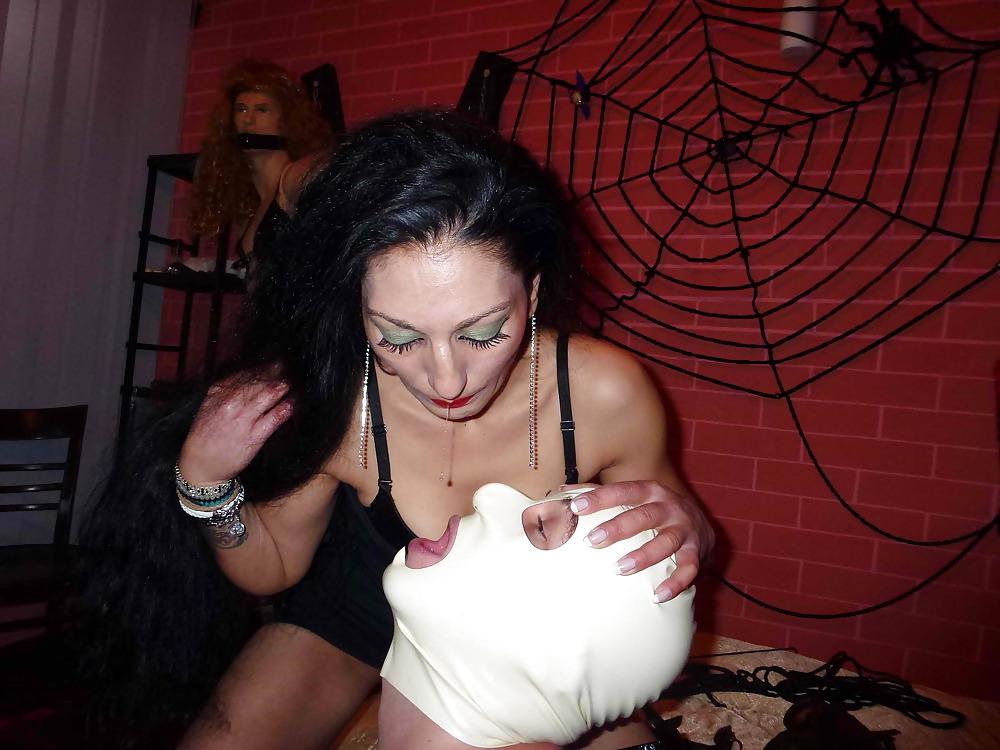 19P Adina 46, bdsm