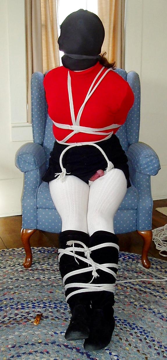 4P Blindfolded sissy