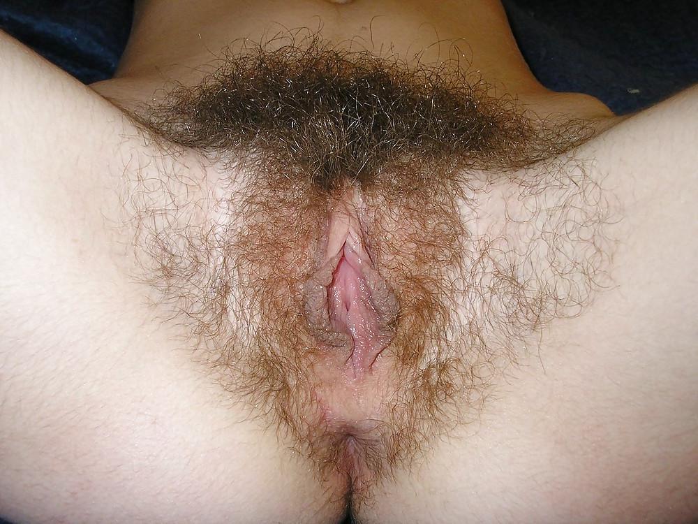 10P One Hairy Girl,By Blondelover.