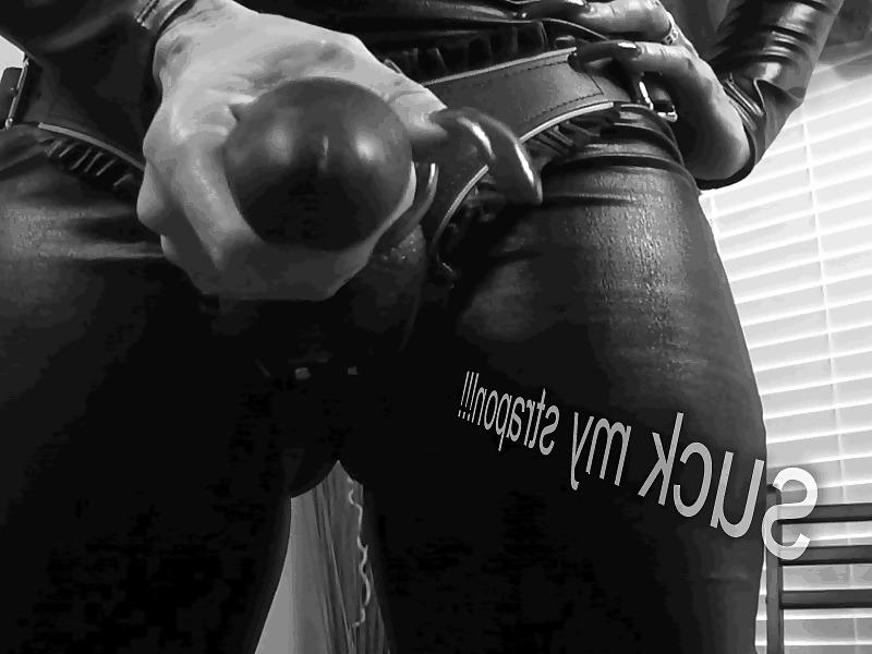 24P Big butt boob femdom strapon cuckold fetish humiliation 2