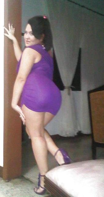 18P Sexy latina