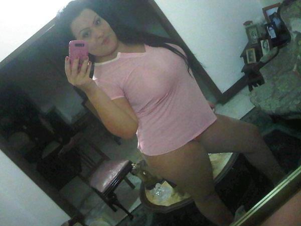 18P Sexy latina