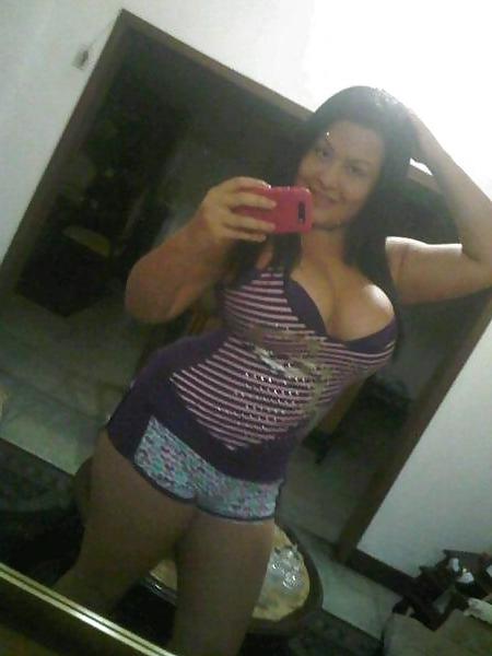18P Sexy latina