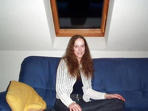 9P Her first nude pictures