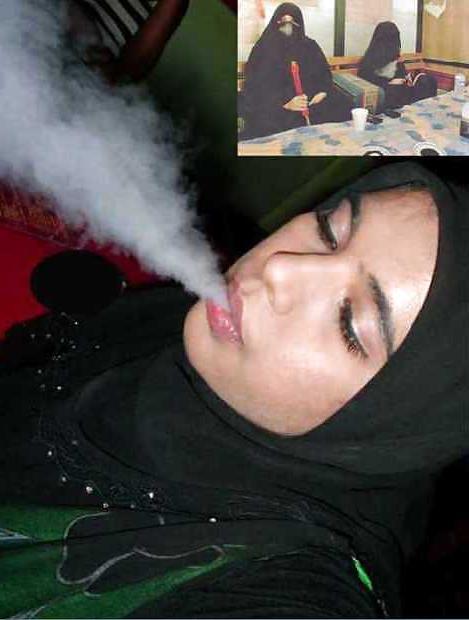25P Smoking- hijab niqab jilbab arab 