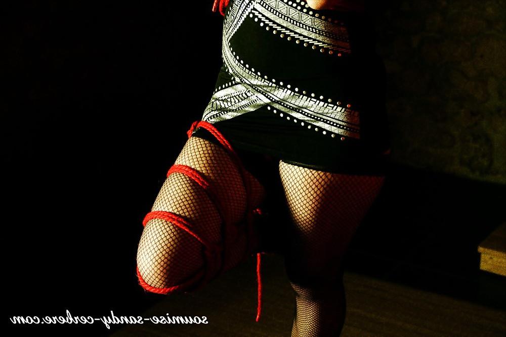6P Seance bdsm hogtied bondage avec soumise sandy