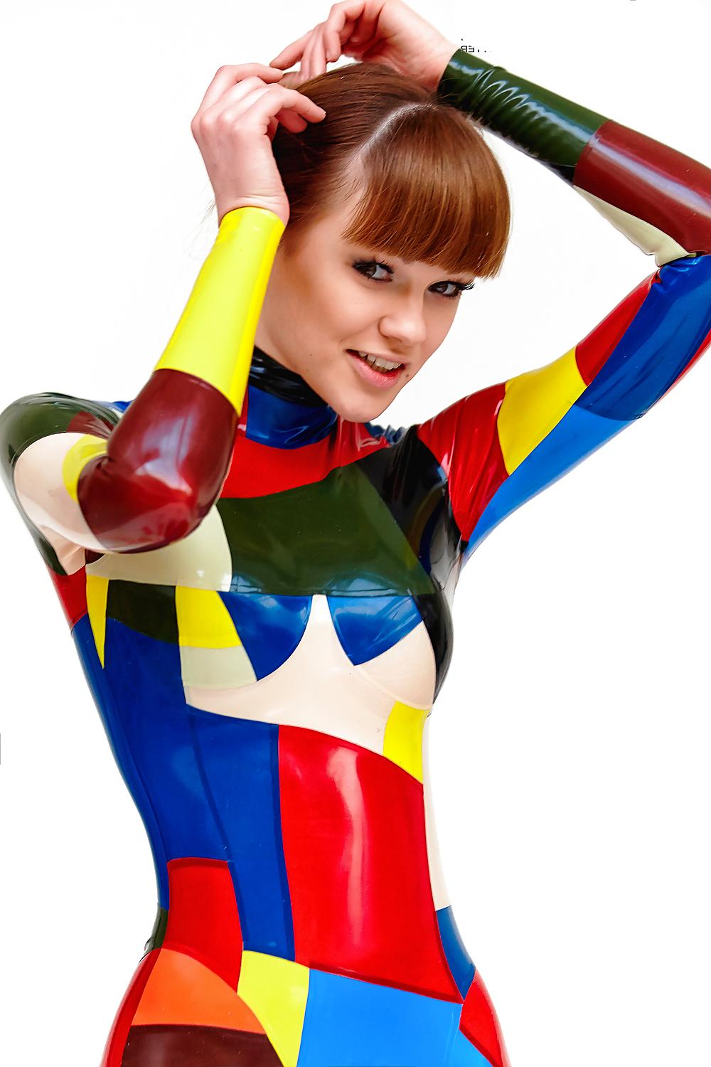 25P Alexandra Potter - Latex Colour Explosion