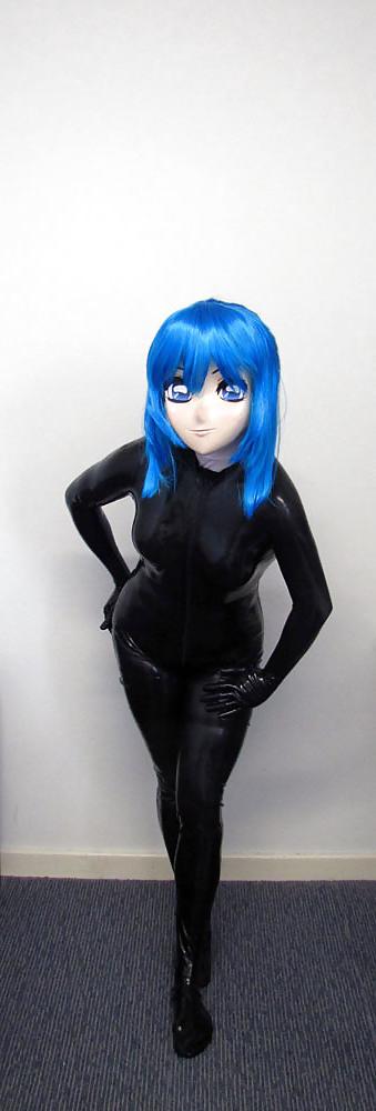 14P Kigurumi latex und blaue haare