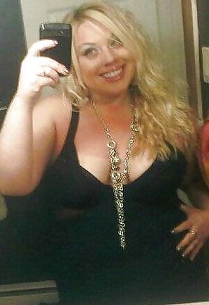 25P Extremly Sexy Chubby Blonde.