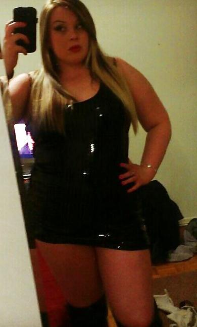 25P Extremly Sexy Chubby Blonde.