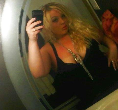 25P Extremly Sexy Chubby Blonde.