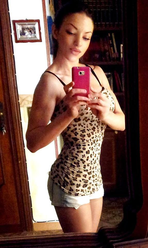 10P Martina P. - The Sluttiest Girl In The Gym! 