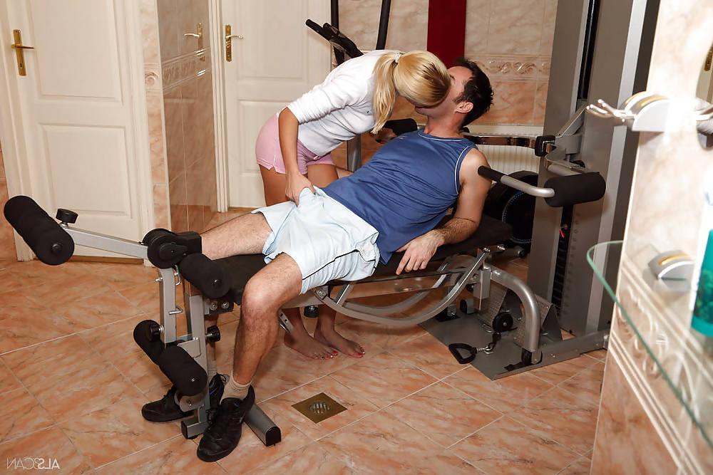 25P Cherry Kiss gets her smooth Pussy fucked at the Gym