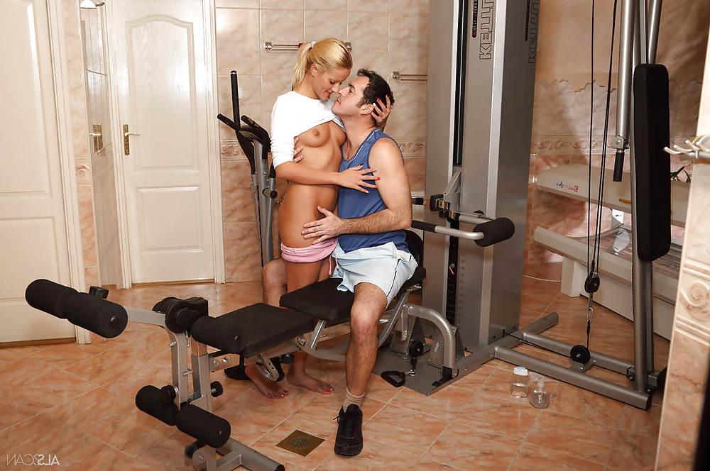 25P Cherry Kiss gets her smooth Pussy fucked at the Gym