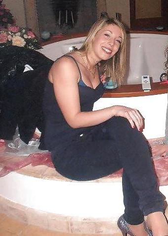 10P Chiara - Blonde Gymnast Cutie 