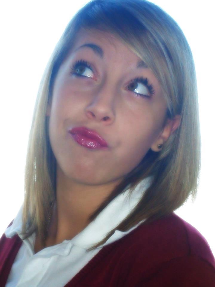 10P Chiara - Blonde Gymnast Cutie 