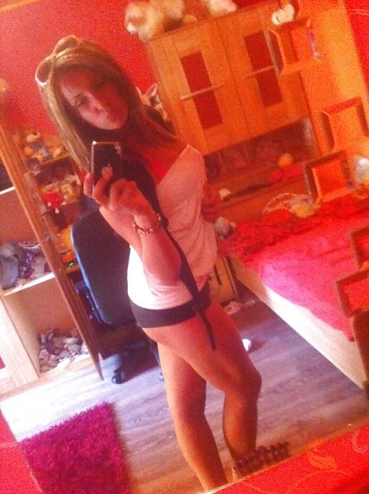 25P Bulgarian amateur girls ass pt.3