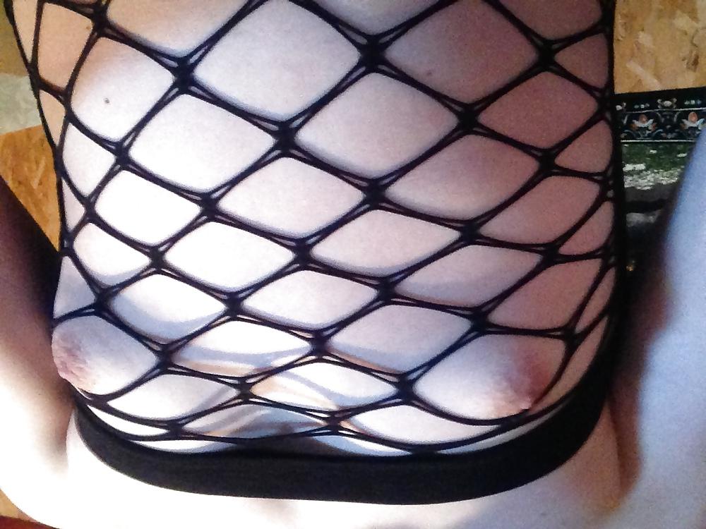 14P Fishnet whore
