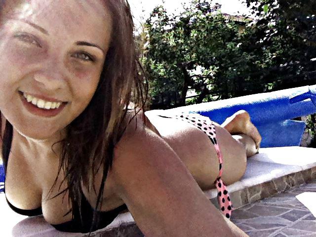 25P Bulgarian amateur girls tits pt.6