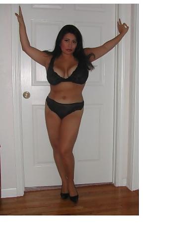 6P Naughty latina milf