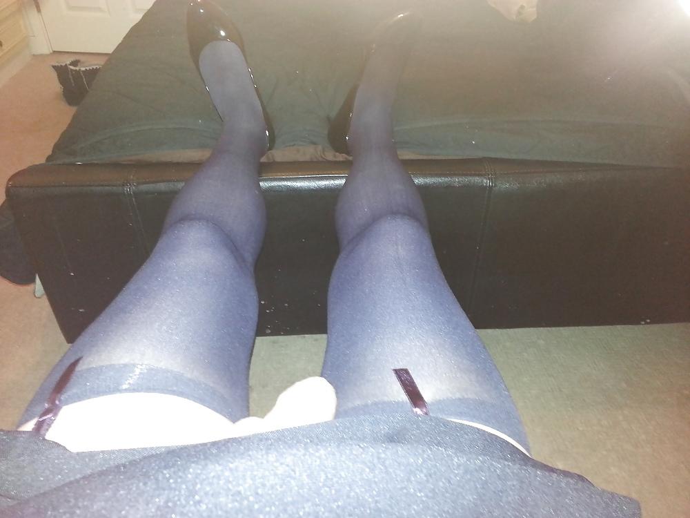 8P Moor gym skirt stockings and heels