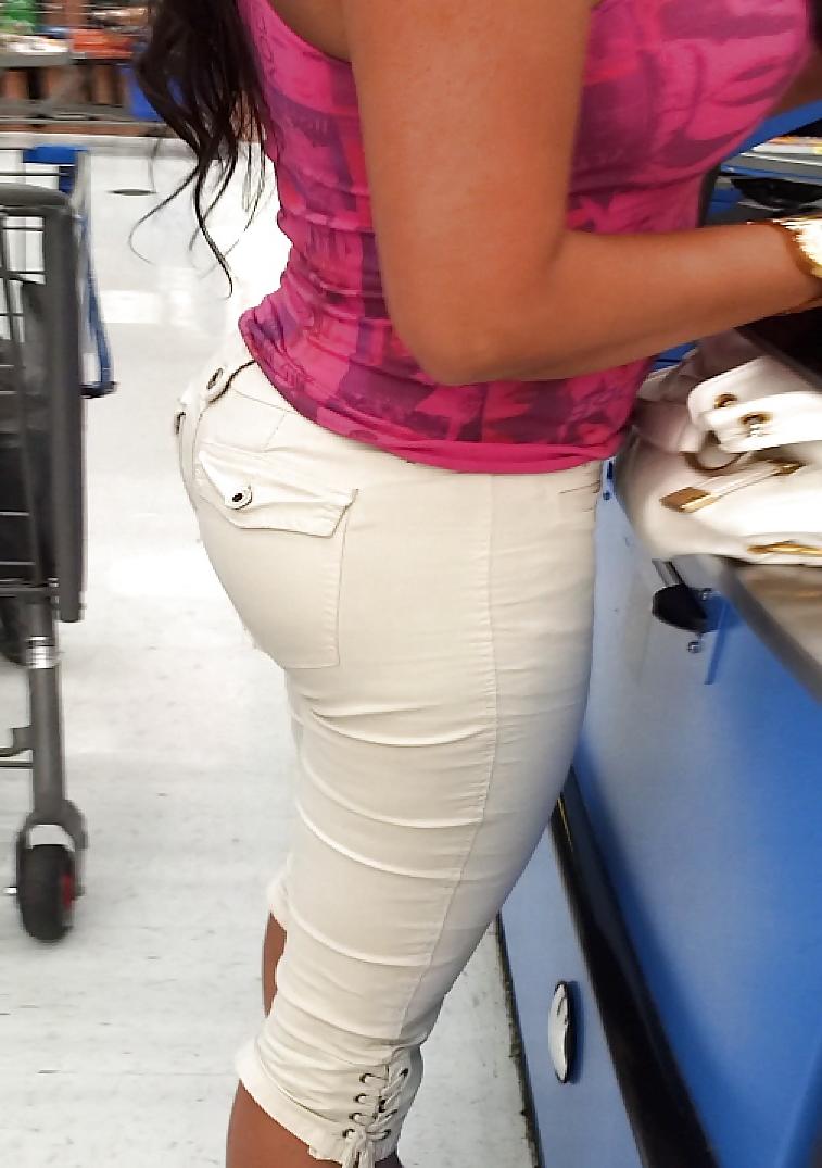 25P Sexy Latina Milf ASS BUSTED POCKETS! CANDID VOYEUR
