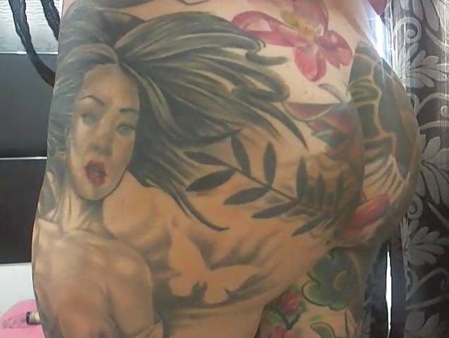 25P Webcam KinkyAssTattoo 3