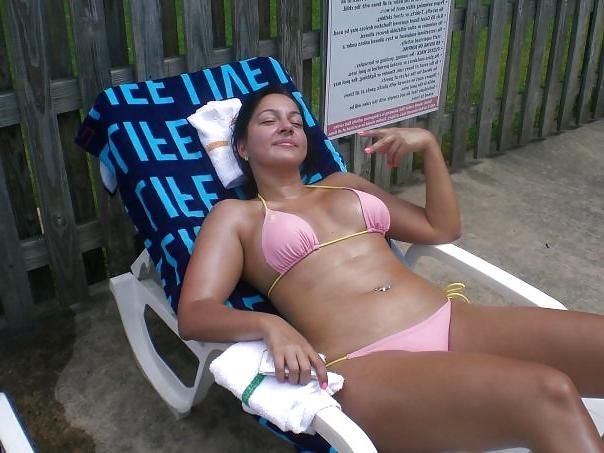 8P Latina cum dumpster 3