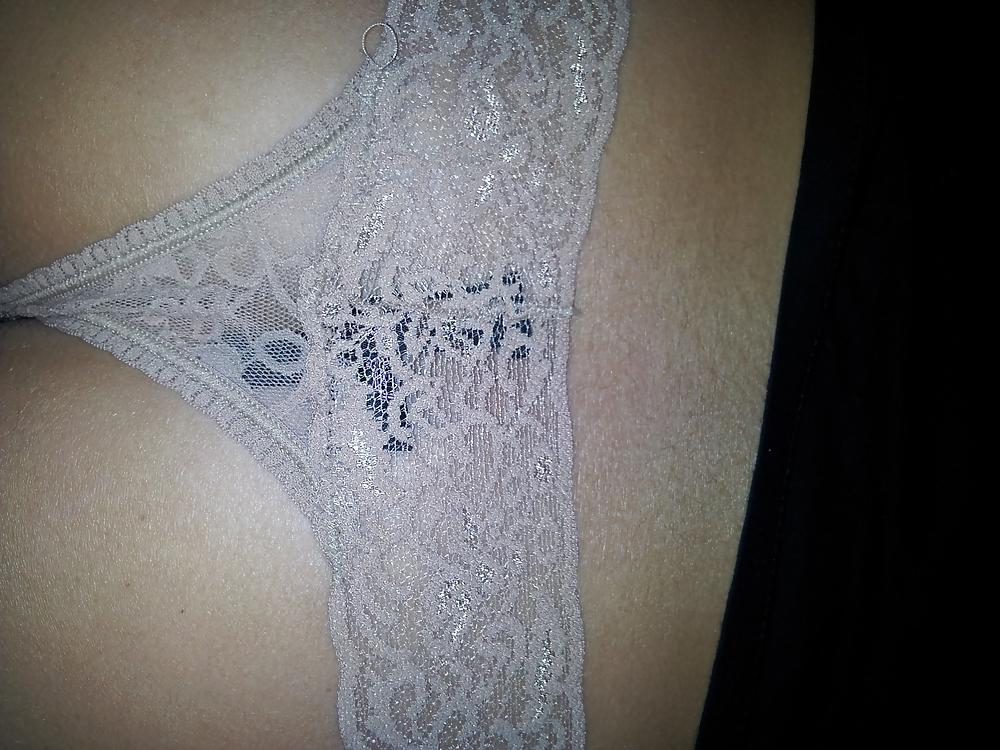 5P Wife in bed