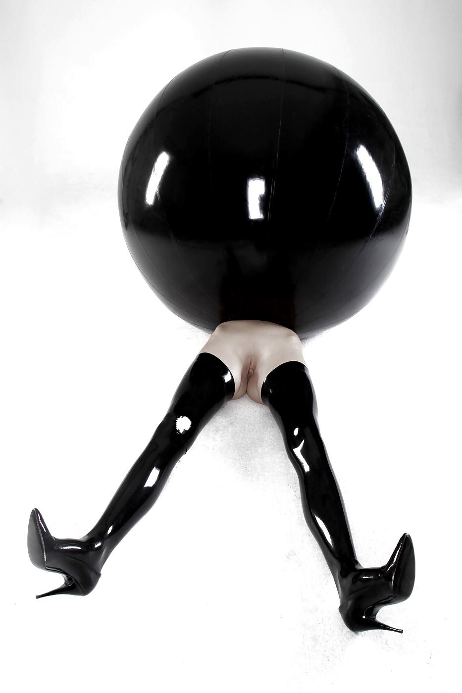 25P Alena in Latex