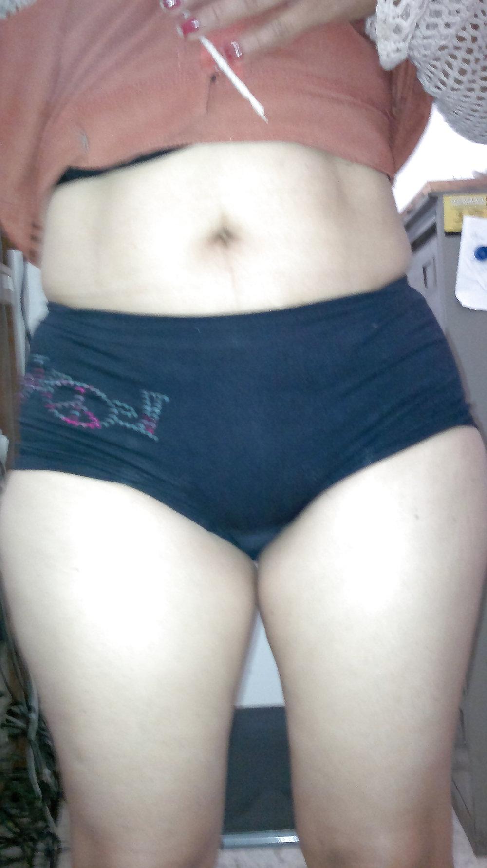 25P Hairy Pussy and Tits