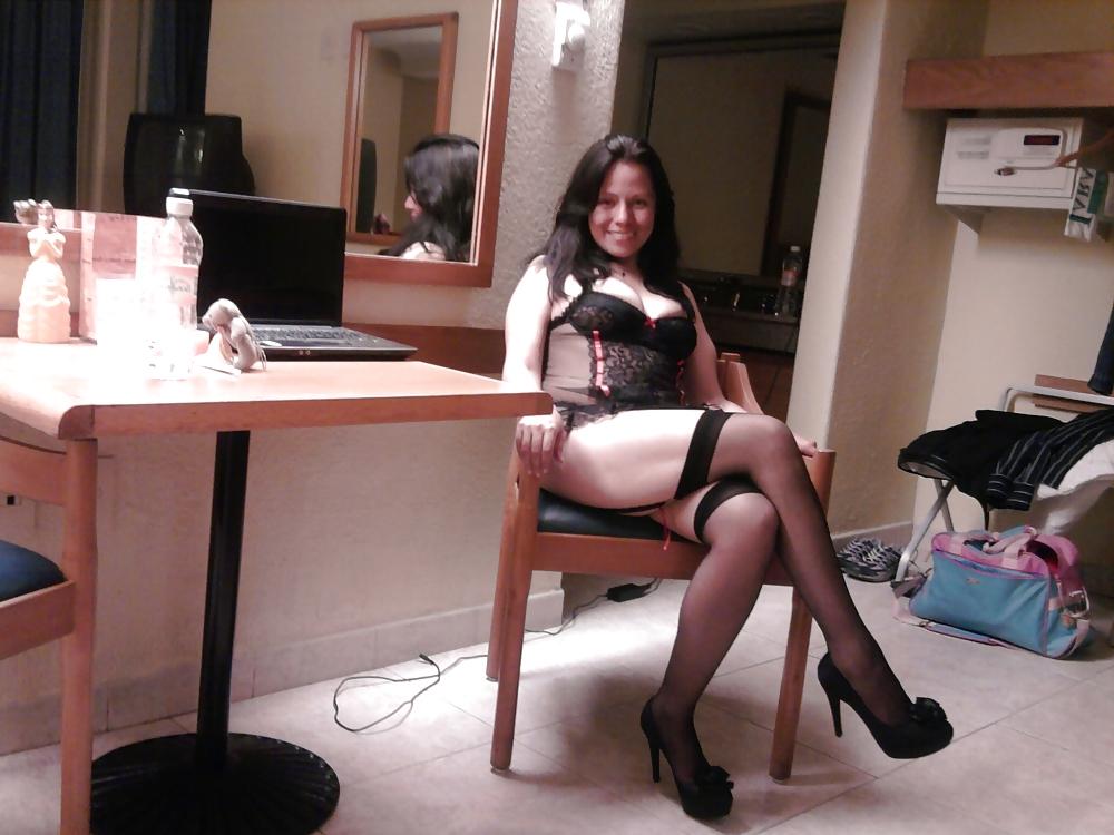 25P Hairy Pussy and Tits