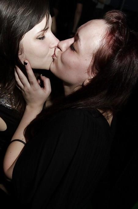 25P Strictly Canada-Toronto Night Club Gallery - 3