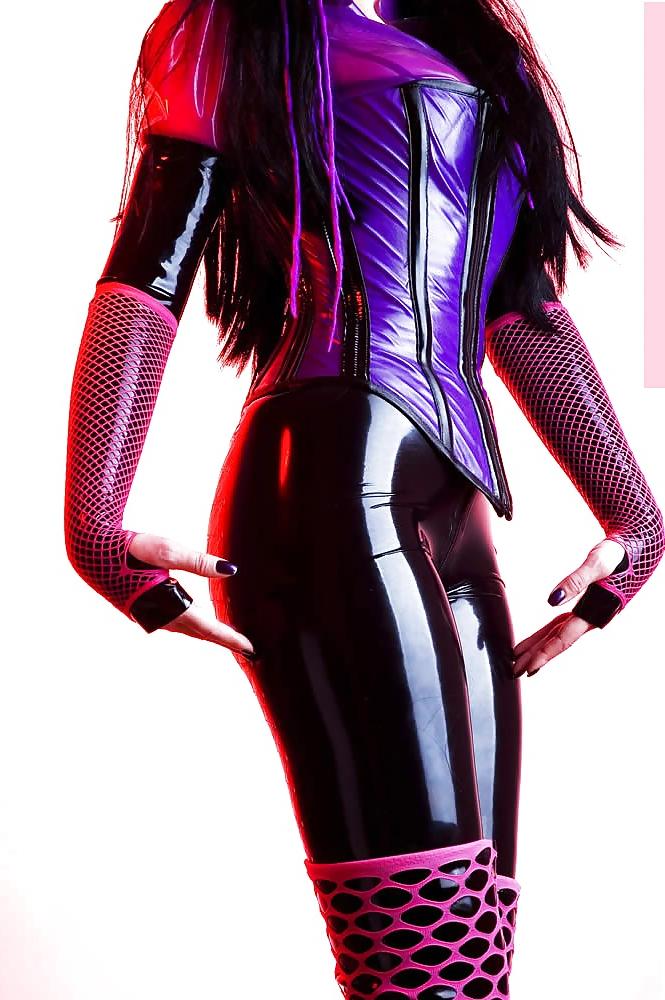23P My Latex fetish