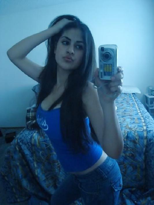25P Incredible Latina Amateur