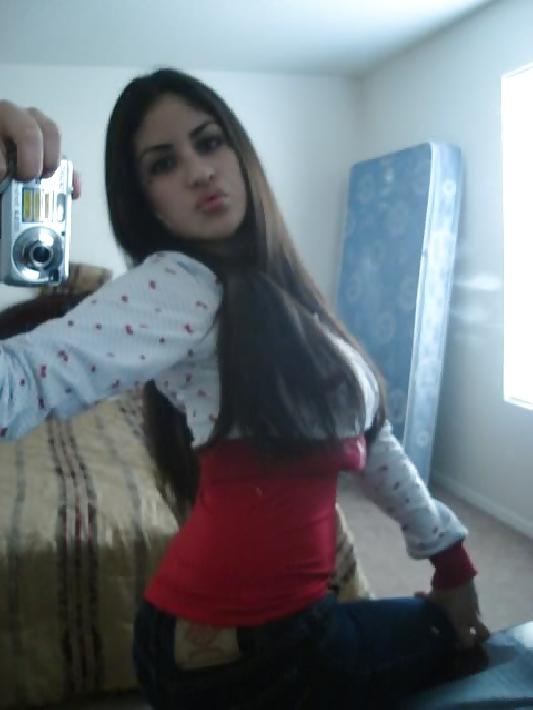 25P Incredible Latina Amateur