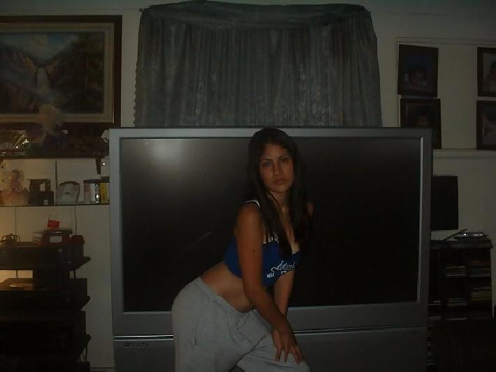 25P Incredible Latina Amateur