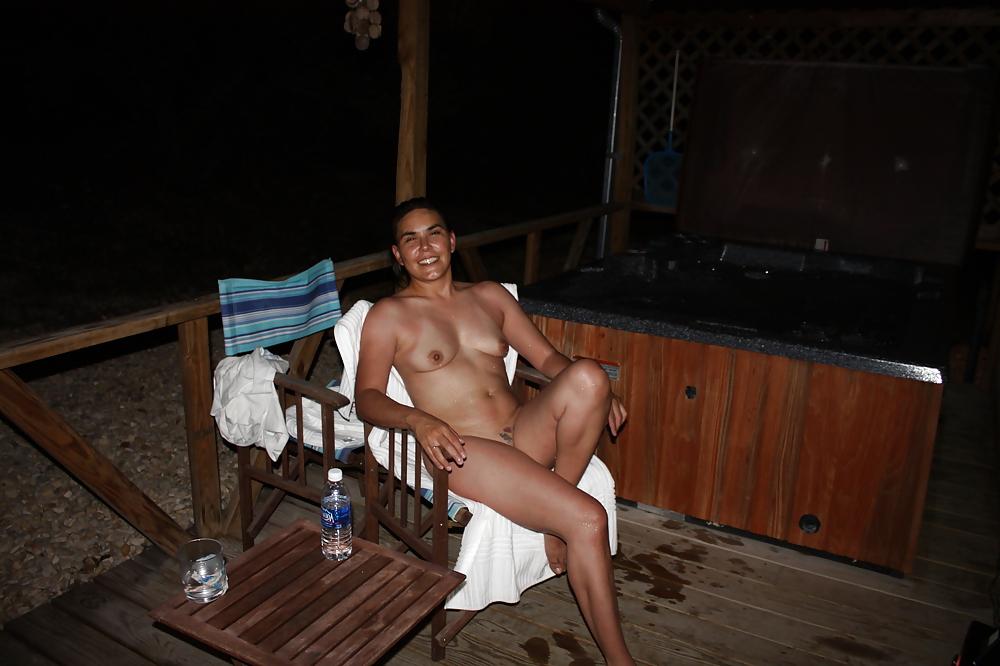 25P Latina Wife Alone