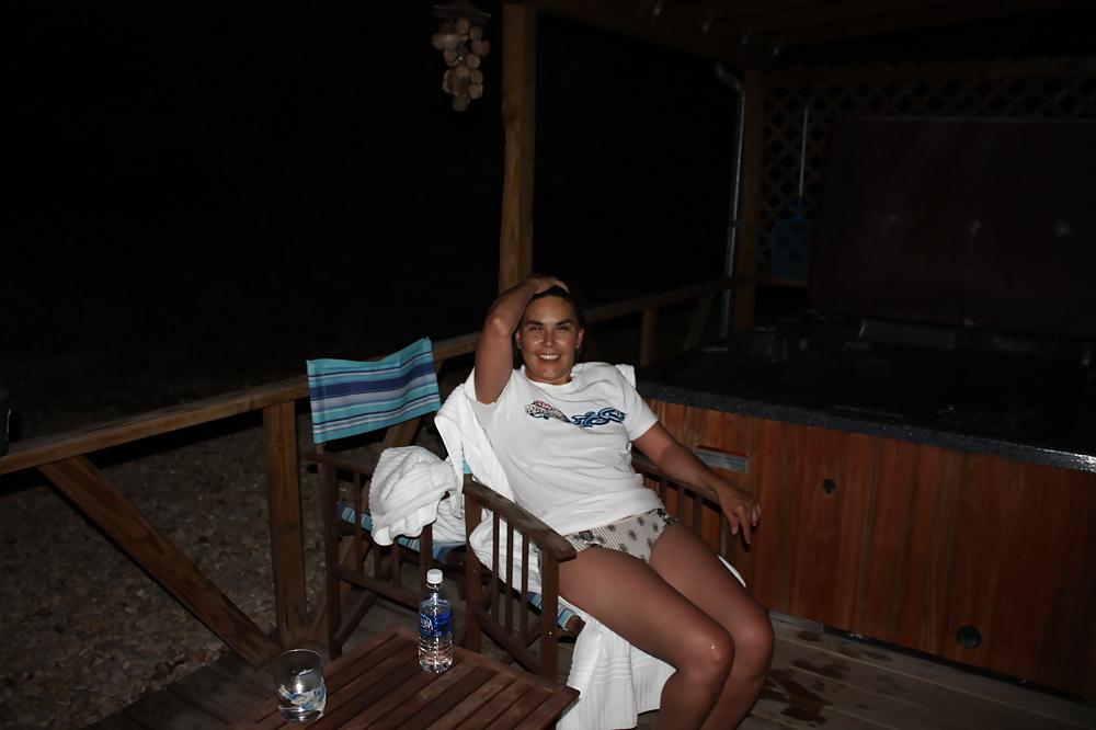25P Latina Wife Alone