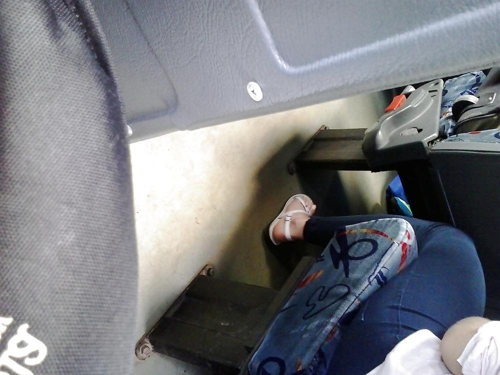 25P Feet Met in the Bus