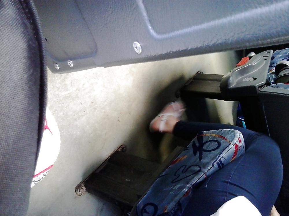 25P Feet Met in the Bus