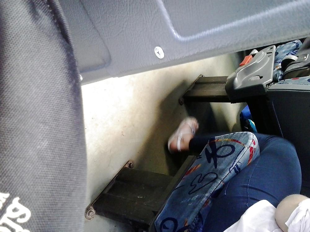 25P Feet Met in the Bus