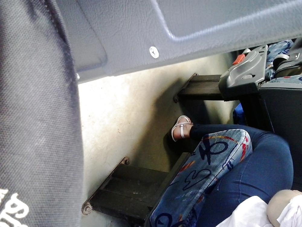 25P Feet Met in the Bus
