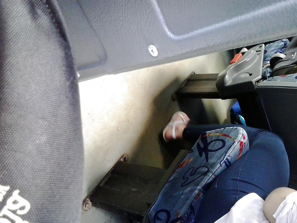 25P Feet Met in the Bus