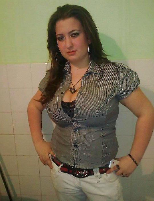24P Busty Bulgarian Woman 1