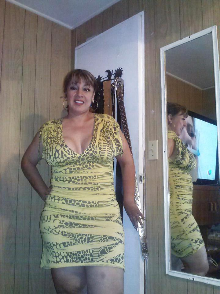 17P Mature thick latina