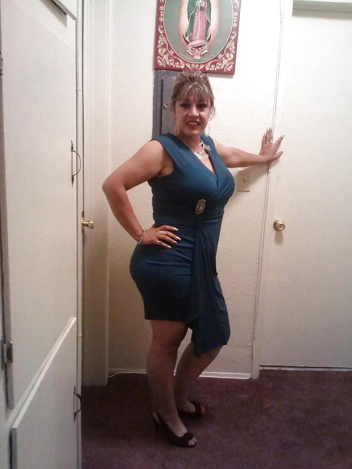 17P Mature thick latina