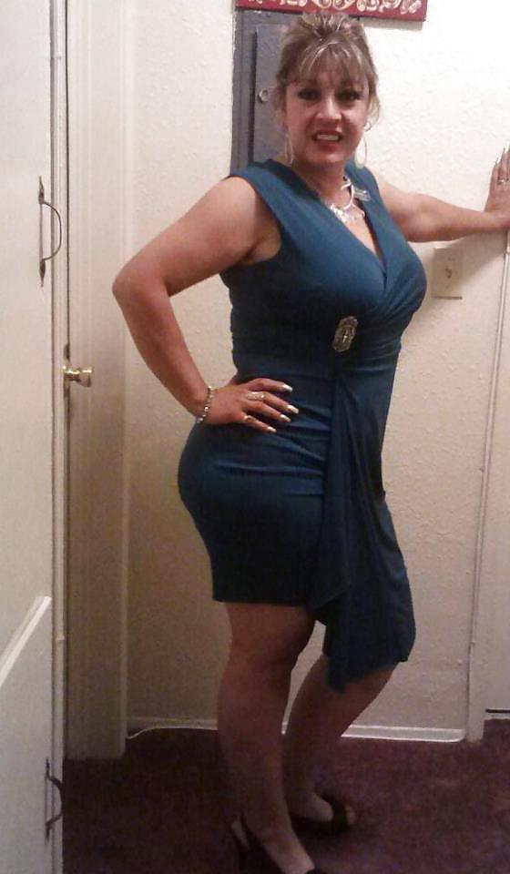 17P Mature thick latina