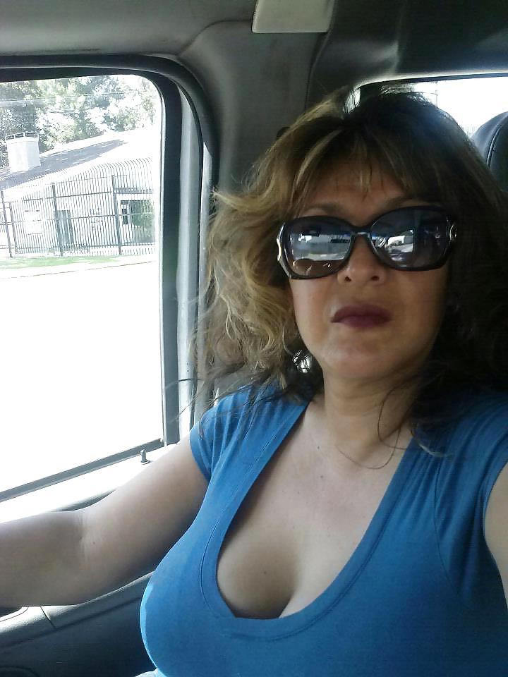17P Mature thick latina
