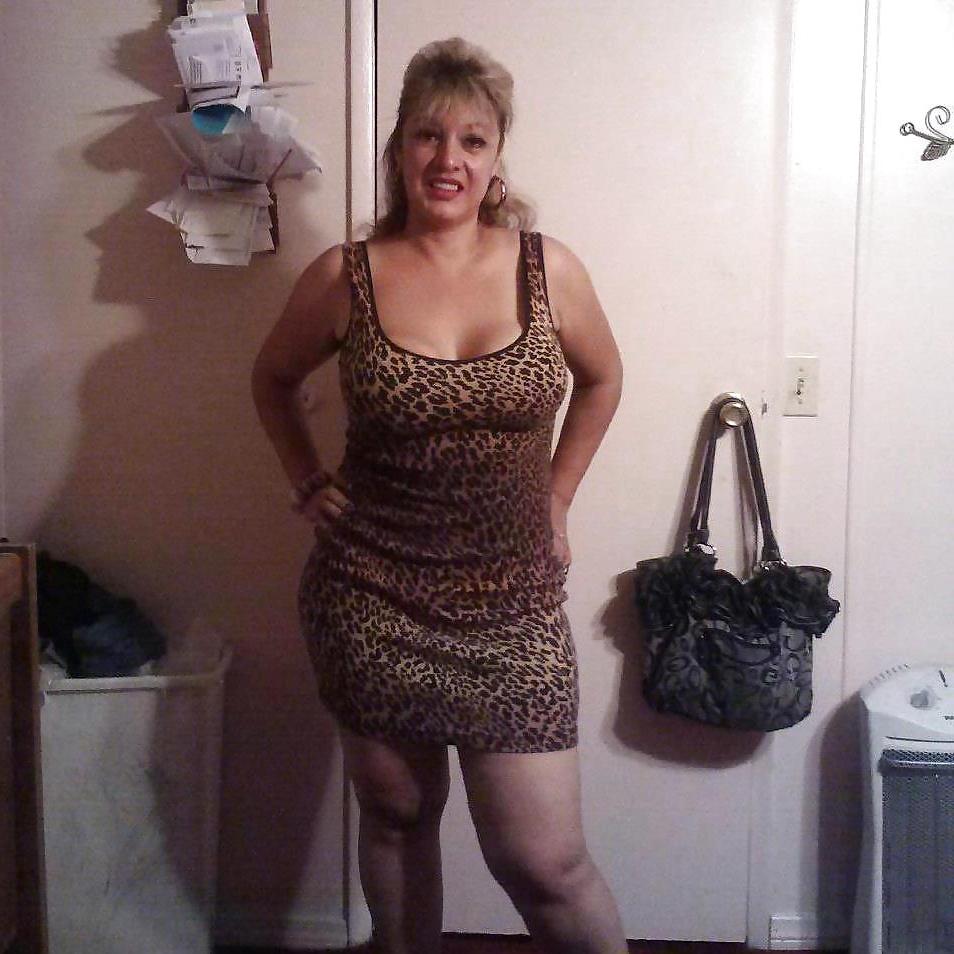 17P Mature thick latina